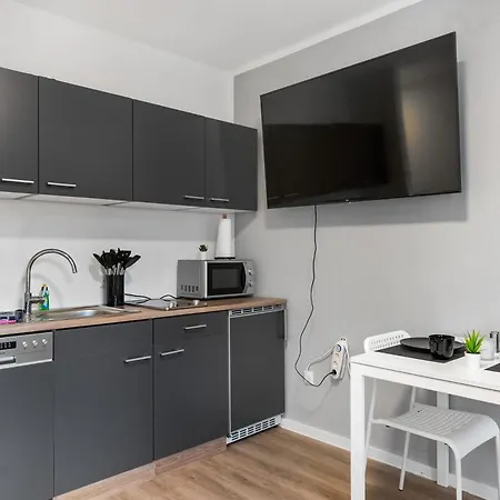 Messe, Monteure, Budget - Einfache Komfortable 2 Personen * דיסבורג