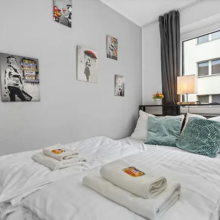 Apartamento Federnest living Messe Monteure Budget einfache komfortable 2 Personen Vollausstattung WLAN TV 55 Zoll Netflix Hochwertige Küche und Bad *