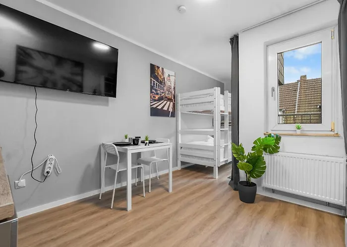 Messe, Monteure, Budget - Einfache Komfortable 2 Personen *