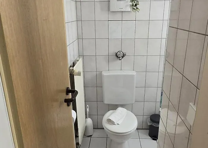 Messe, Monteure, Budget - Einfache Komfortable 2 Personen Ντούισμπουργκ